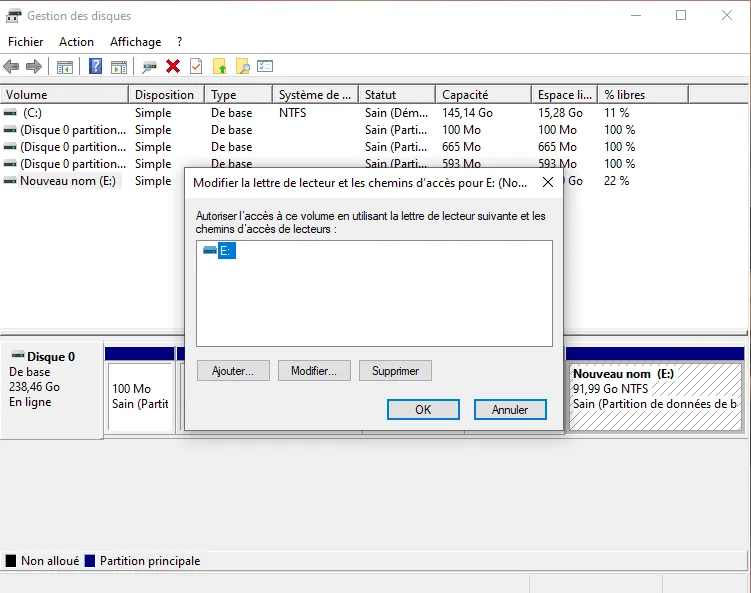 Image, photo d'une capture d'écran de l'interface de "Gestion des disques" de Windows, montrant les différentes partitions d'un disque dur.