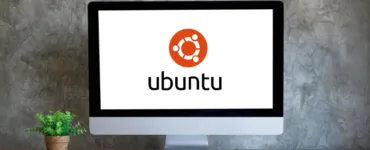 Ubuntu : image, photo d'un ordinateur allumé avec le logo du système d'exploitation Ubuntu.