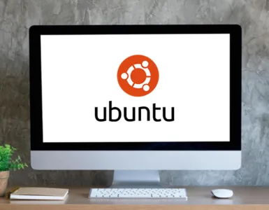 Ubuntu : image, photo d'un ordinateur allumé avec le logo du système d'exploitation Ubuntu.