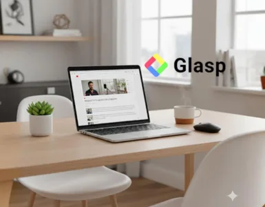 Glasp : outil gratuit pour les étudiants et curieux du web. Image, photo représentant un bureau minimaliste avec un ordinateur portable ouvert sur une page web (type article ou YouTube).